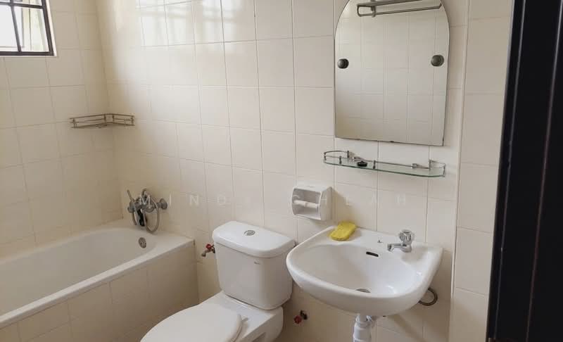 Rumah Teres untuk Disewa di Kota Kemuning (Shah Alam) - Mindy Cheah - Bathroom - PropertyGuru.com.my