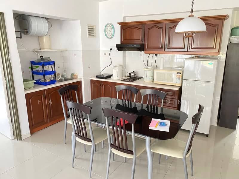 Pangsapuri untuk Dijual di Golden Hills Resort (Amber Court Apartment) - FATT SEONG FONG - Kitchen - PropertyGuru.com.my