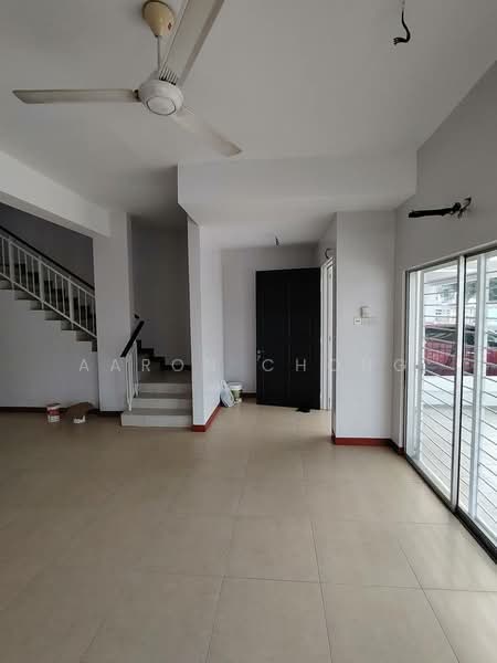 2-storey Terraced House for Sale in D'alpinia (Puchong) - Aaron Chong - Living Room - PropertyGuru.com.my