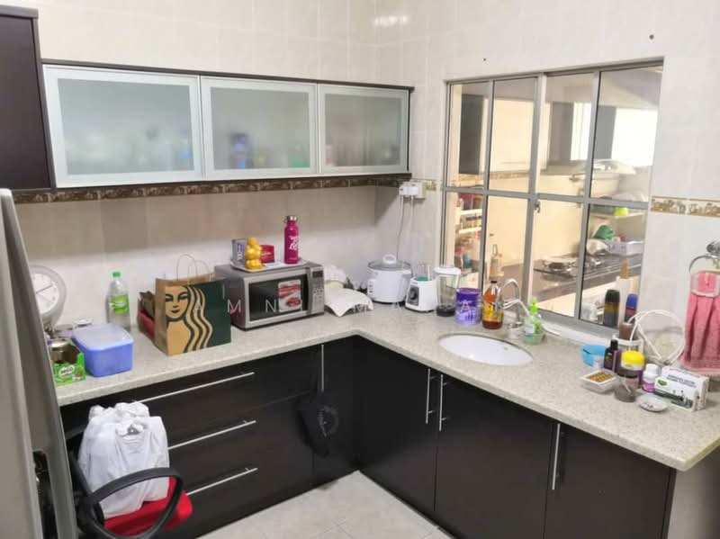 Rumah Teres 2 Tingkat untuk Dijual di Damansara Damai (Selangor) - Amni Manan - Kitchen - PropertyGuru.com.my