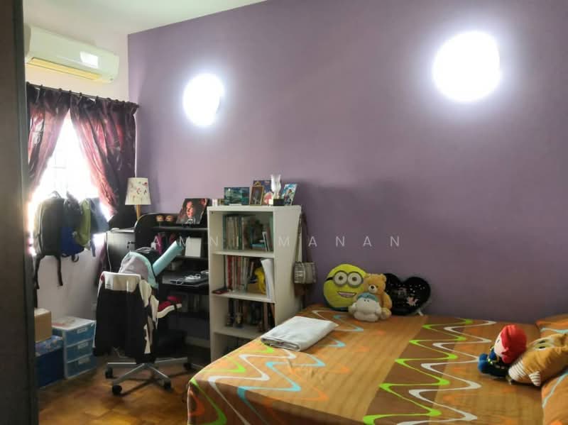 Rumah Teres 2 Tingkat untuk Dijual di Damansara Damai (Selangor) - Amni Manan - Bedroom - PropertyGuru.com.my