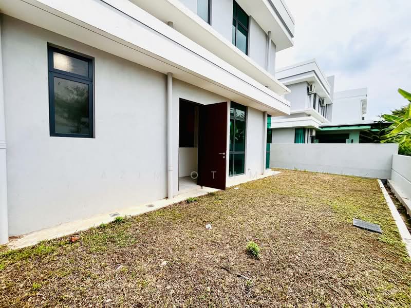 Semi-Detached House for Rent in Perdana Lakeview East (Cyberjaya) - Azim Othman - Exterior - PropertyGuru.com.my