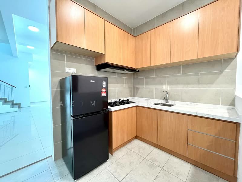 Semi-Detached House for Rent in Perdana Lakeview East (Cyberjaya) - Azim Othman - Kitchen - PropertyGuru.com.my