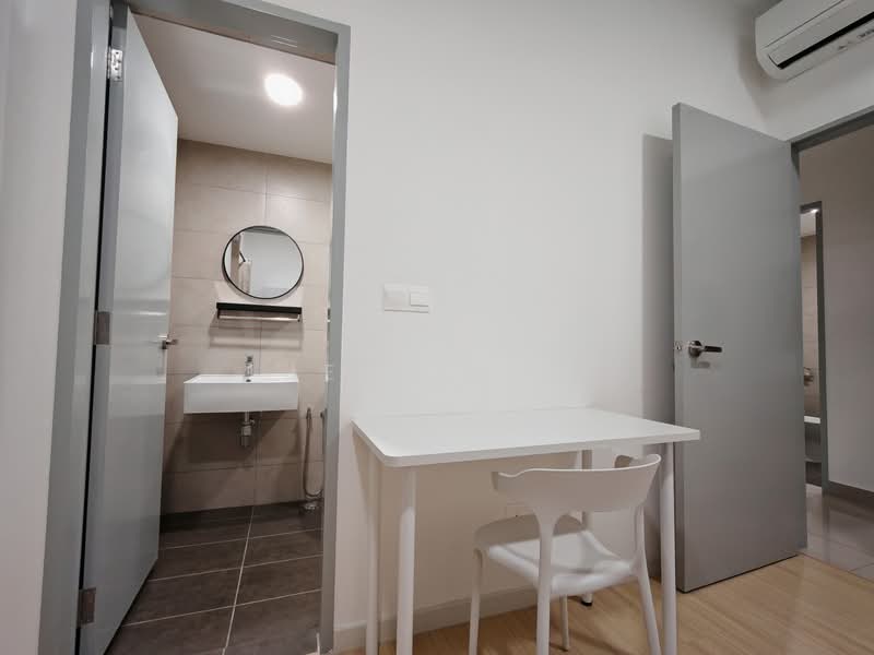 Servis Apartment untuk Disewa di M Luna - Jeff Beh - Bathroom - PropertyGuru.com.my