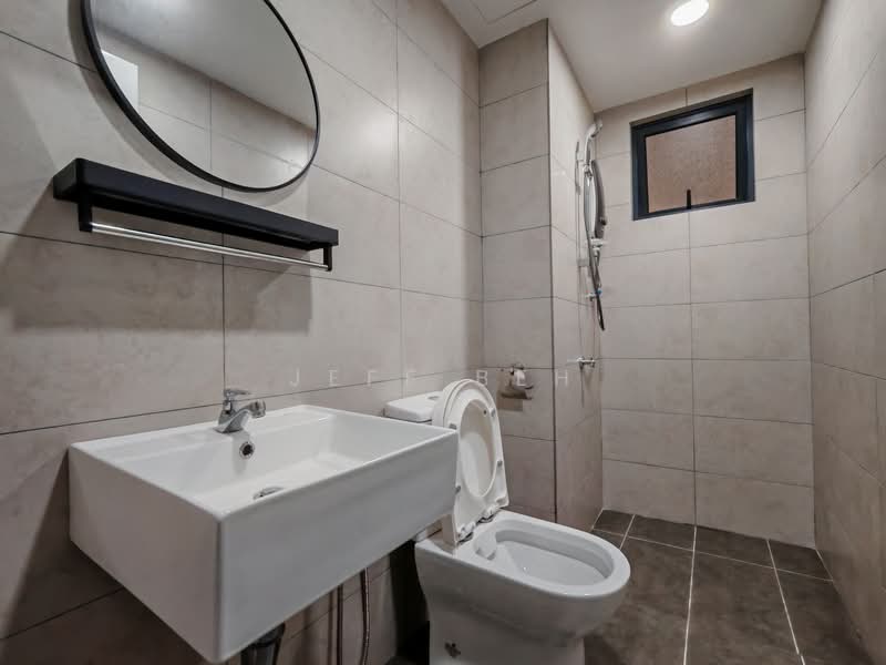 Servis Apartment untuk Disewa di M Luna - Jeff Beh - Bathroom - PropertyGuru.com.my