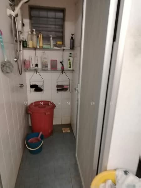 Pangsapuri untuk Dijual di Apartment Bukit Sri Bintang - Vincent Goh - Bathroom - PropertyGuru.com.my