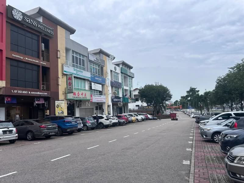 Shop / Office for Sale in Taman Molek (Johor Bahru) - Kelvin Kong Wren - Exterior - PropertyGuru.com.my
