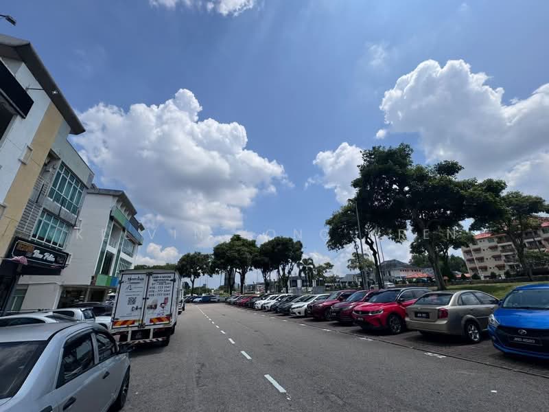 Shop / Office for Sale in Taman Molek (Johor Bahru) - Kelvin Kong Wren - Exterior - PropertyGuru.com.my