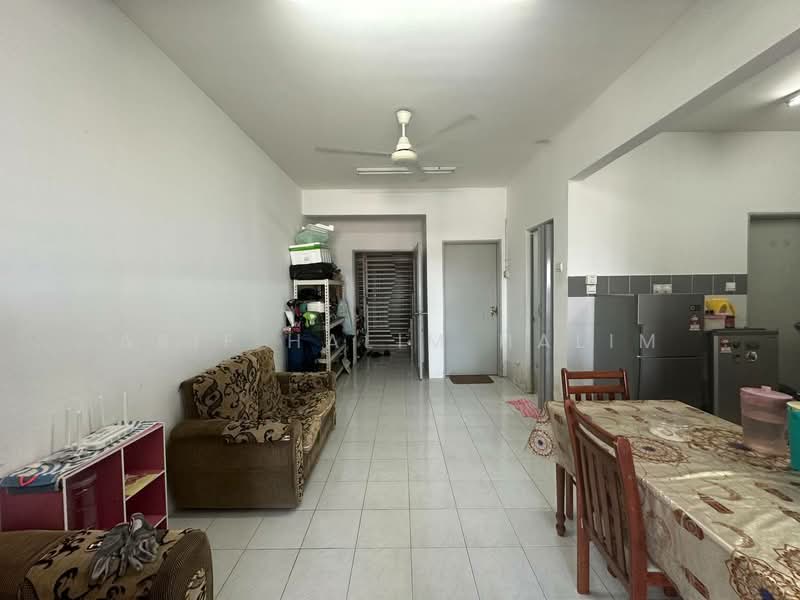 Pangsapuri untuk Dijual di Villa Tropika - Arif Halim Halim - Living Room - PropertyGuru.com.my