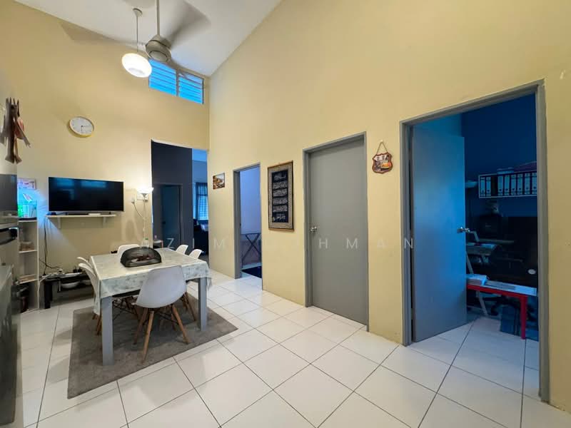 Semi-Detached House for Sale in Jenjarom (Selangor) - Azim Othman - Living Room - PropertyGuru.com.my