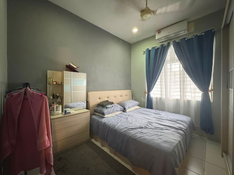Semi-Detached House for Sale in Jenjarom (Selangor) - Azim Othman - Bedroom - PropertyGuru.com.my
