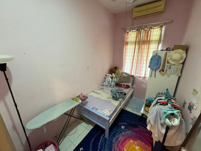 Semi-Detached House for Sale in Jenjarom (Selangor) - Azim Othman - Bedroom - PropertyGuru.com.my