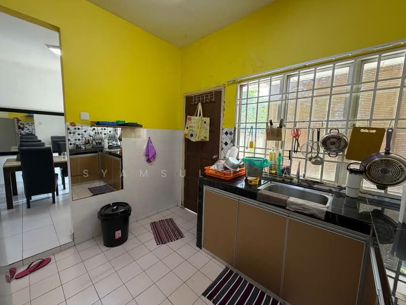 Rumah Teres 2 Tingkat untuk Dijual di Taman Tasik Prima (Puchong) - Syamsul Ilham - Kitchen - PropertyGuru.com.my