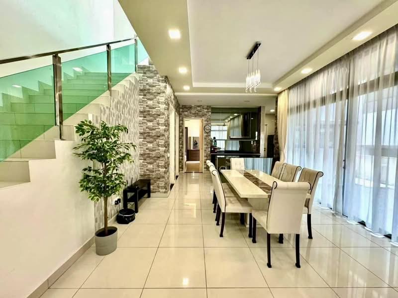 2-storey Terraced House for Sale in Bandar Baru Enstek (Bandar Enstek) - Kevin Foong - Dining Room - PropertyGuru.com.my