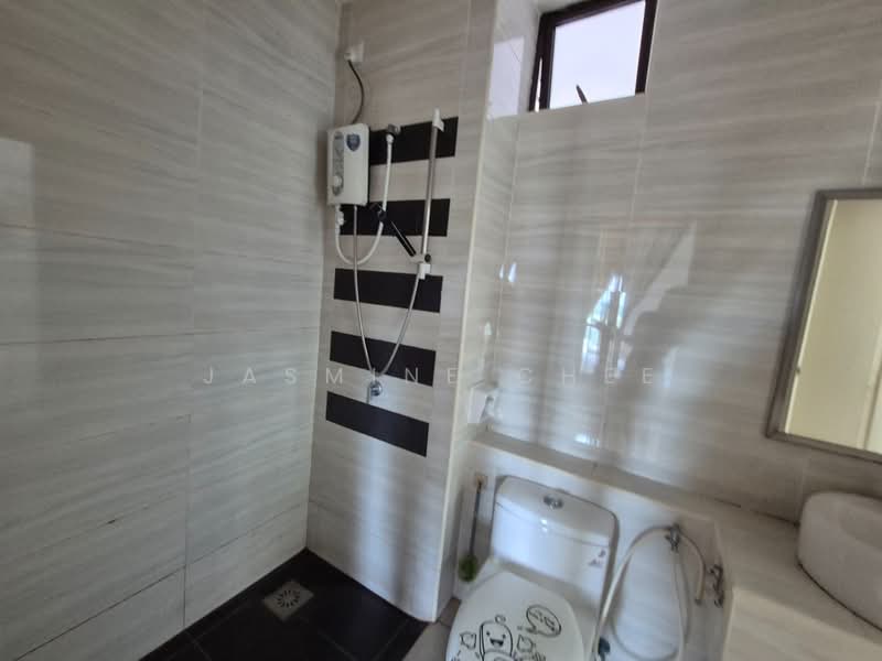 Service Residence for Rent at D'Summit Residences - Jasmine Chee - Bathroom - PropertyGuru.com.my