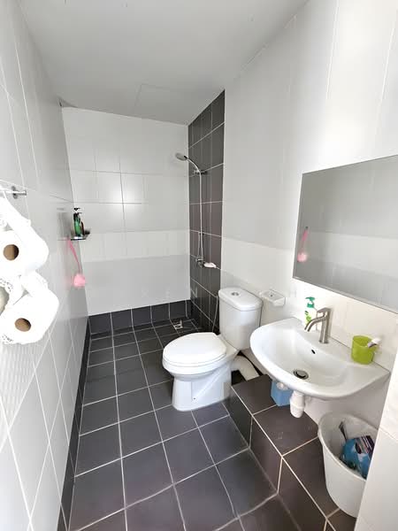 Condominium for Rent at 10 Island Resort - Adren Goh - Bathroom - PropertyGuru.com.my