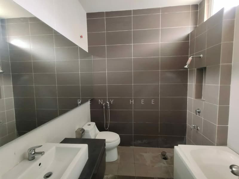 Rumah Banglo untuk Dijual di Johor Bahru (Johor) - Reny Hee - Bathroom - PropertyGuru.com.my
