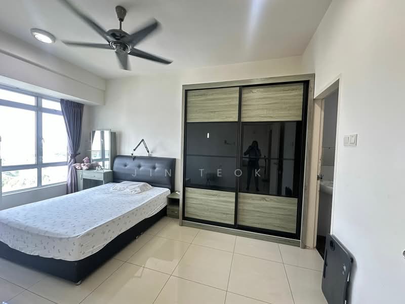 Condominium for Sale at Fairway Suites - Jin Teok - Bedroom - PropertyGuru.com.my