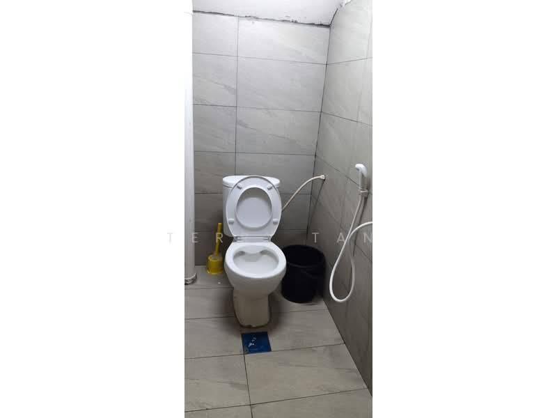 Rumah Teres 2 Tingkat untuk Dijual di Taman Johor Jaya (Johor Bahru) - Terry Tan - Bathroom - PropertyGuru.com.my