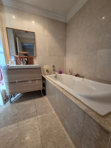 Rumah Teres 2 Tingkat untuk Disewa di Mutiara Damansara (Petaling Jaya) - E Wearne Tan - Bathroom - PropertyGuru.com.my