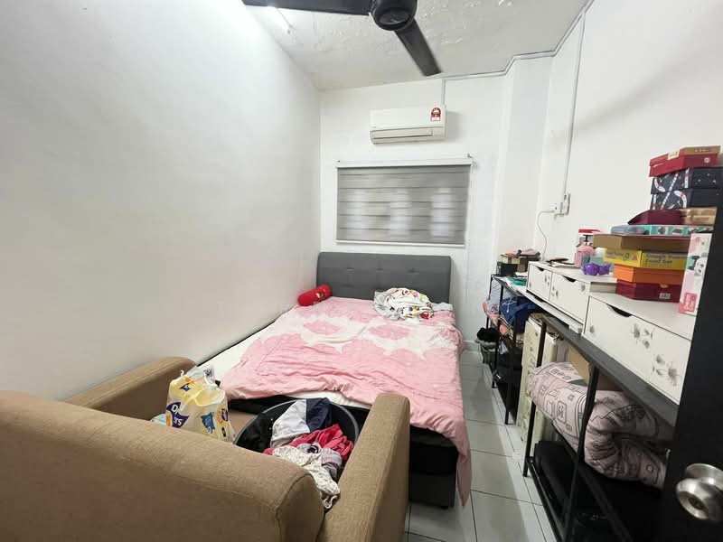 Rumah Teres 2 Tingkat untuk Dijual di Bandar Selesa Jaya (Skudai) - Terry Tan - Bedroom - PropertyGuru.com.my