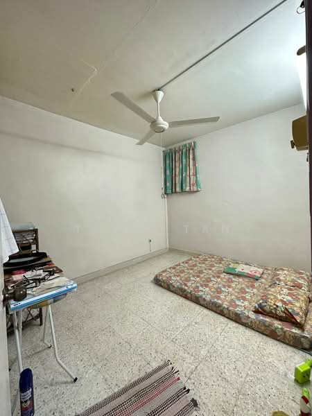 1-storey Terraced House for Sale in Taman Sri Bahagia (Tampoi) - Terry Tan - Bedroom - PropertyGuru.com.my