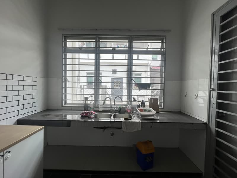 2-storey Terraced House for Rent in Bandar Rimbayu (Telok Panglima Garang) - Miki You - Kitchen - PropertyGuru.com.my