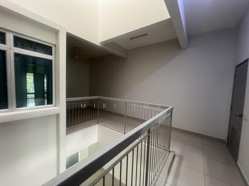 Rumah Teres 2 Tingkat untuk Disewa di Kota Kemuning (Shah Alam) - Miki You - Corridor - PropertyGuru.com.my