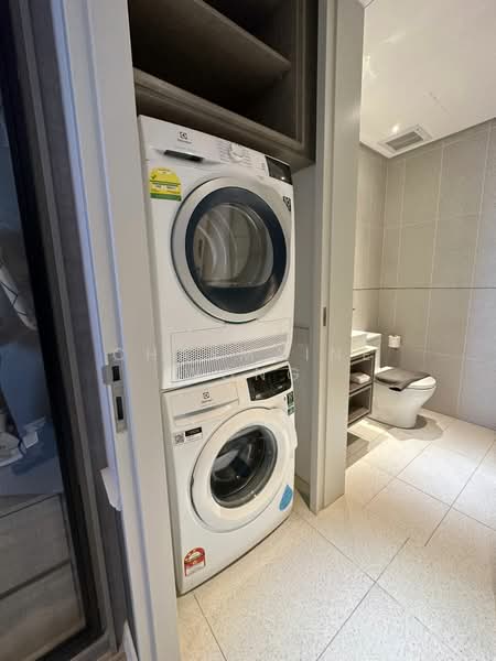 Service Residence for Rent at Millerz Square Serviced Residence - Charmaine Wong - Bathroom - PropertyGuru.com.my