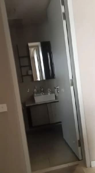 Servis Apartment untuk Disewa di Millerz Square - Jayden Loke - Bathroom - PropertyGuru.com.my