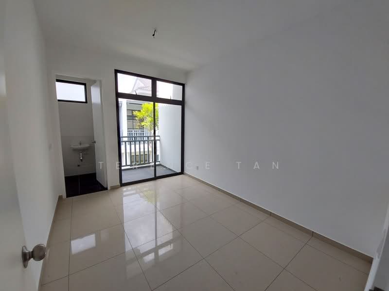 Rumah Teres 2 Tingkat untuk Dijual di Kota Masai (Pasir Gudang) - Terence Tan - PropertyGuru.com.my