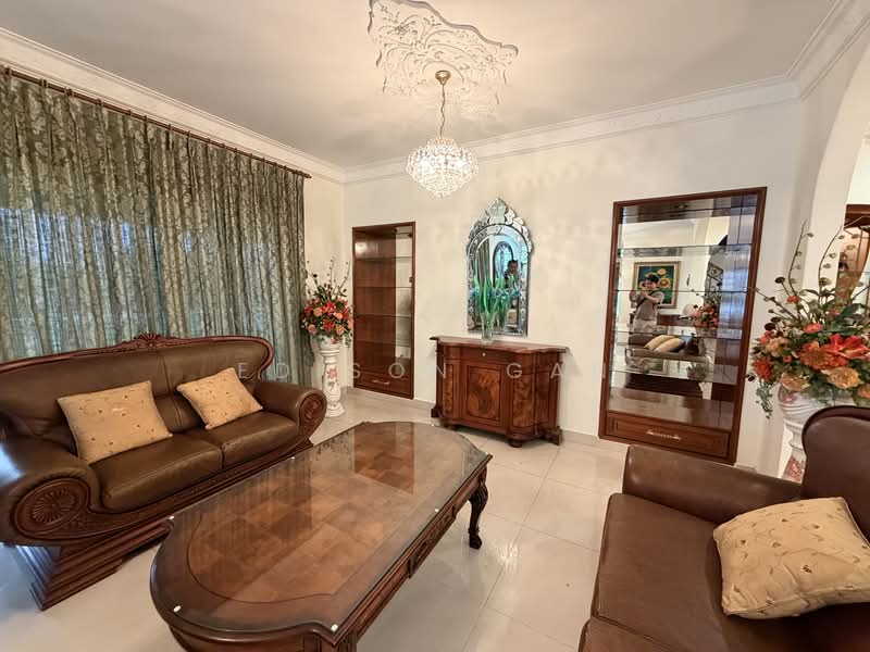 Rumah Banglo untuk Dijual di Seksyen 14 (Petaling Jaya) - Edison Gan - Living Room - PropertyGuru.com.my