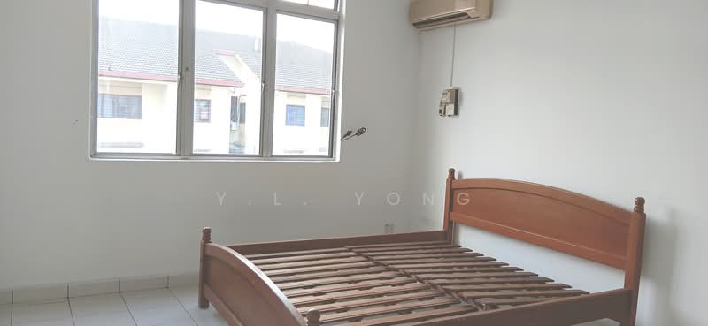 Pangsapuri untuk Dijual di Subang Perdana Goodyear Court 7 - Y.L. Yong - Bedroom - PropertyGuru.com.my