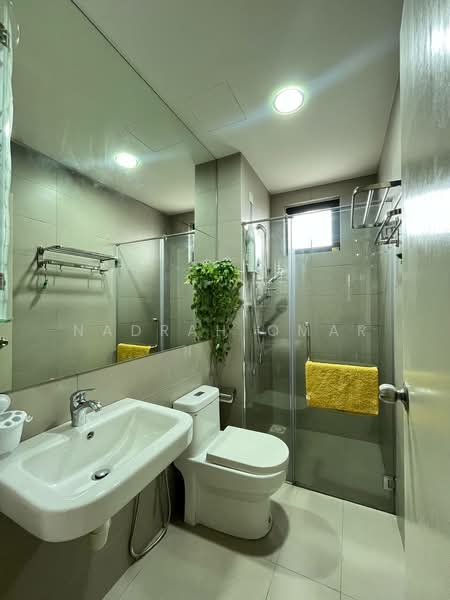 Condominium for Rent at The Haute Gurney - Nadrah Omar - Bathroom - PropertyGuru.com.my