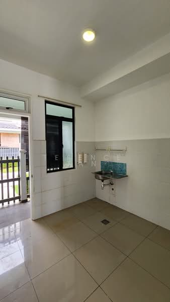 Rumah Teres 2 Tingkat untuk Dijual di Kota Masai (Pasir Gudang) - Terence Tan - Kitchen - PropertyGuru.com.my