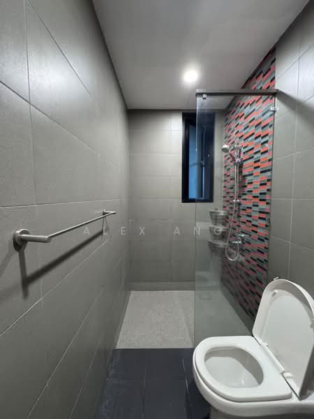 Servis Apartment untuk Disewa di The Leafz @ Dedaun - Alex Ang - Bathroom - PropertyGuru.com.my