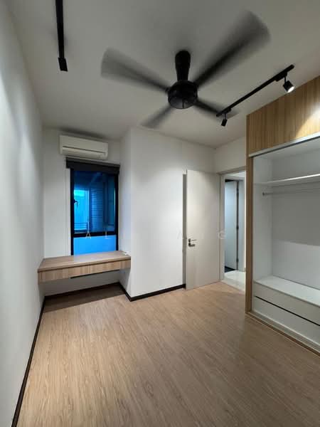 Servis Apartment untuk Disewa di The Leafz @ Dedaun - Alex Ang - Bedroom - PropertyGuru.com.my