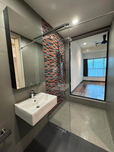 Servis Apartment untuk Disewa di The Leafz @ Dedaun - Alex Ang - Bathroom - PropertyGuru.com.my