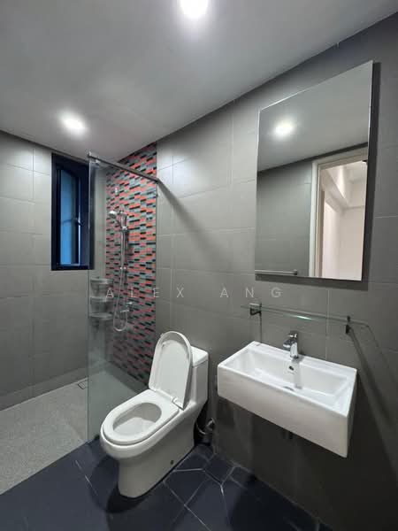 Servis Apartment untuk Disewa di The Leafz @ Dedaun - Alex Ang - Bathroom - PropertyGuru.com.my
