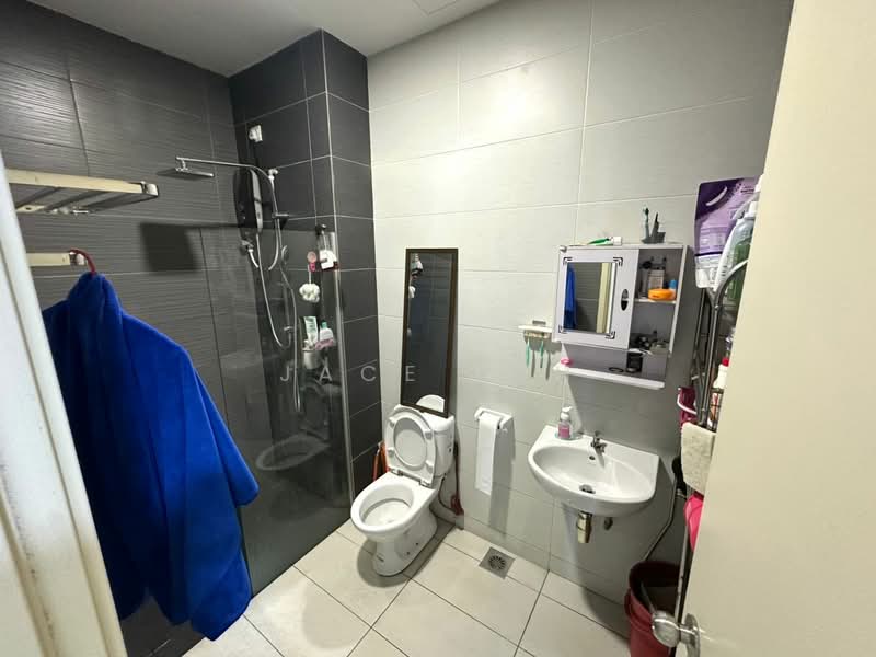 Apartment for Sale at Impian Senibong Residences - Jace Loh - Bathroom - PropertyGuru.com.my