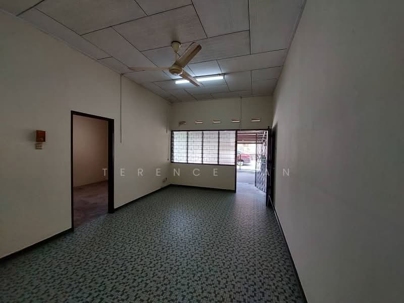 Rumah Teres untuk Dijual di Taman Abad (Johor Bahru) - Terence Tan - Living Room - PropertyGuru.com.my