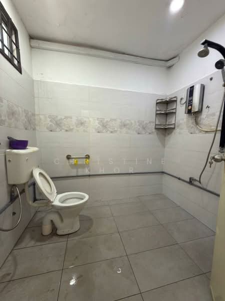Rumah Teres 2 Tingkat untuk Dijual di Bandar Seri Alam (Masai) - Christine Khor - Bathroom - PropertyGuru.com.my
