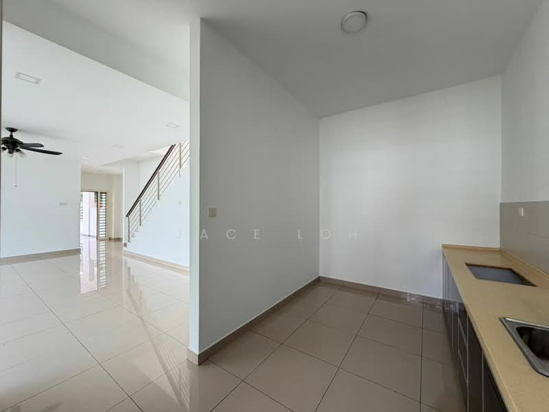 Cluster House for Sale in Taman Adda Heights (Tebrau) - Jace Loh - Living Room - PropertyGuru.com.my