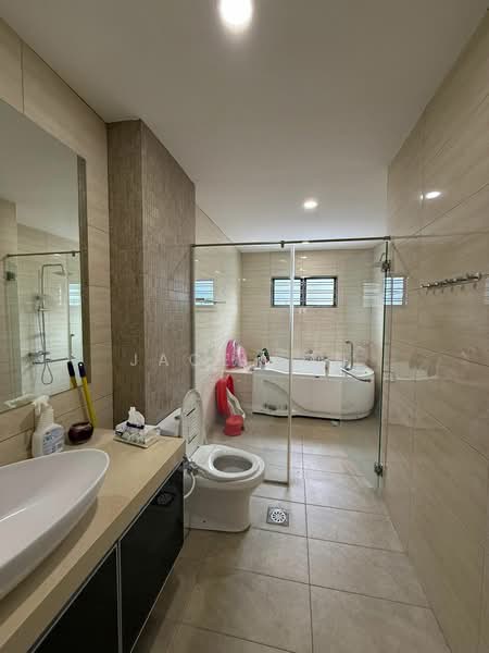 Rumah Teres 2 Tingkat untuk Dijual di Ulu Tiram (Johor) - Jace Loh - Bathroom - PropertyGuru.com.my