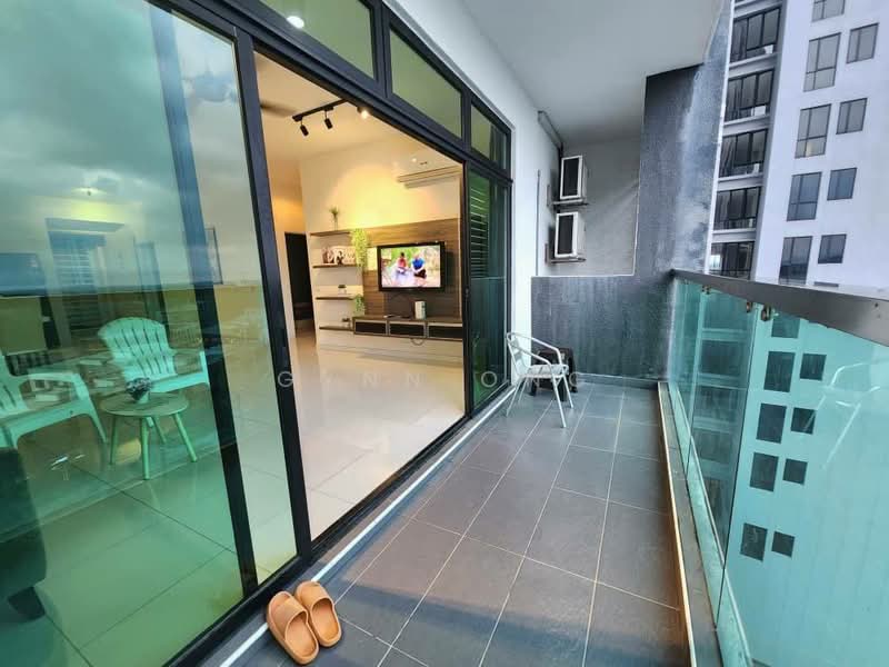 Servis Apartment untuk Disewa di Sky Loft Premium Suites - Gynn Ong - Balcony - PropertyGuru.com.my