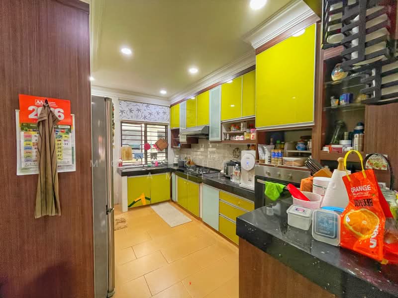 2-storey Terraced House for Sale in Bandar Nusaputra (Puchong) - Mohd Khairul Amilin - Kitchen - PropertyGuru.com.my
