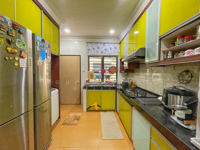 2-storey Terraced House for Sale in Bandar Nusaputra (Puchong) - Mohd Khairul Amilin - Kitchen - PropertyGuru.com.my
