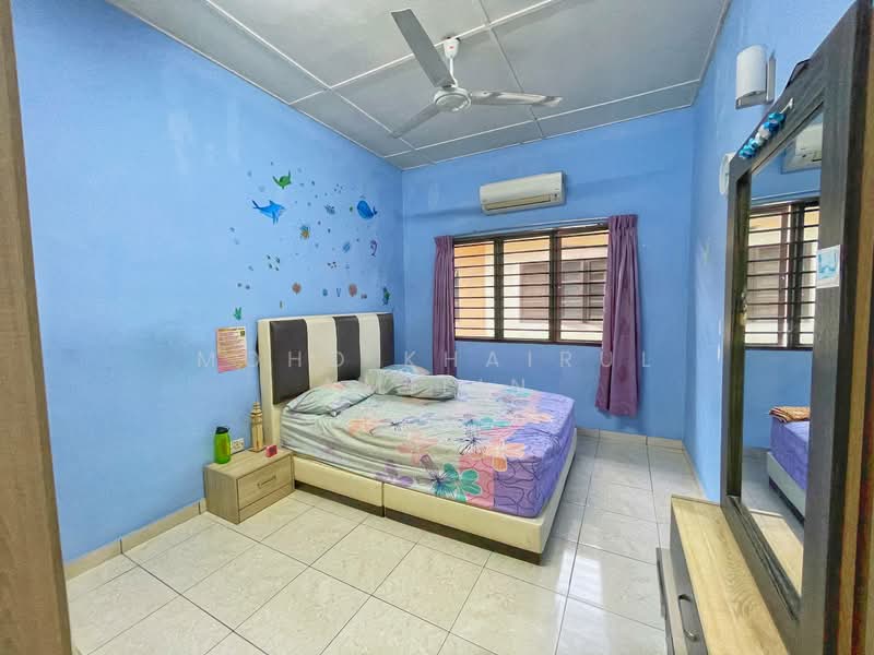 2-storey Terraced House for Sale in Bandar Nusaputra (Puchong) - Mohd Khairul Amilin - Bedroom - PropertyGuru.com.my