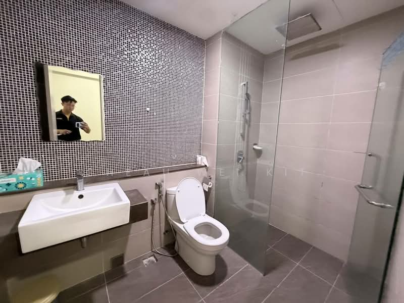 Servis Apartment untuk Disewa di Nova Saujana - Cheah Wei Kit - Bathroom - PropertyGuru.com.my