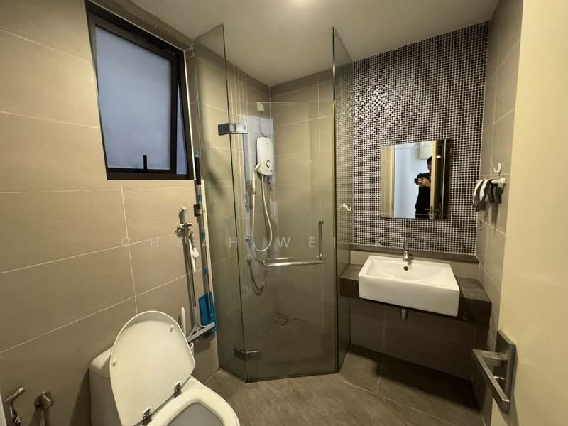 Servis Apartment untuk Disewa di Nova Saujana - Cheah Wei Kit - Bathroom - PropertyGuru.com.my